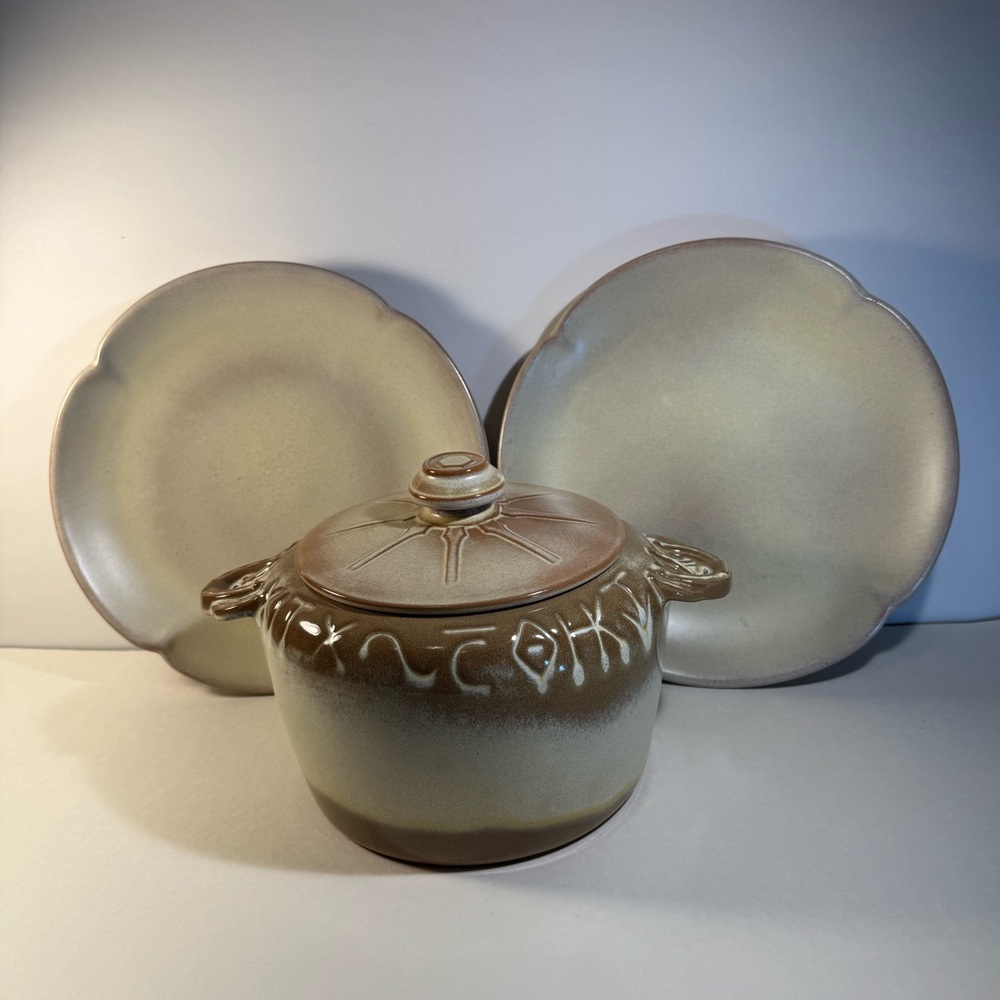 Frankoma Lot Desert Gold Plates and Wagon Wheel Bean Pot